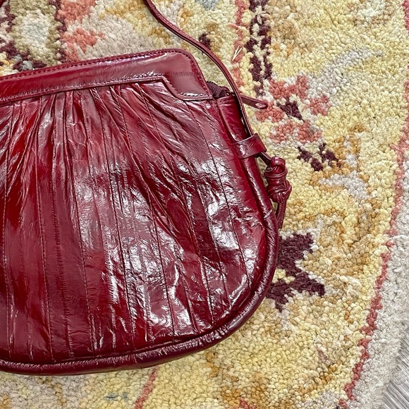 Vintage 1980s Burgundy Red Eel Leather Crossbody Bag - Picture 6 of 14